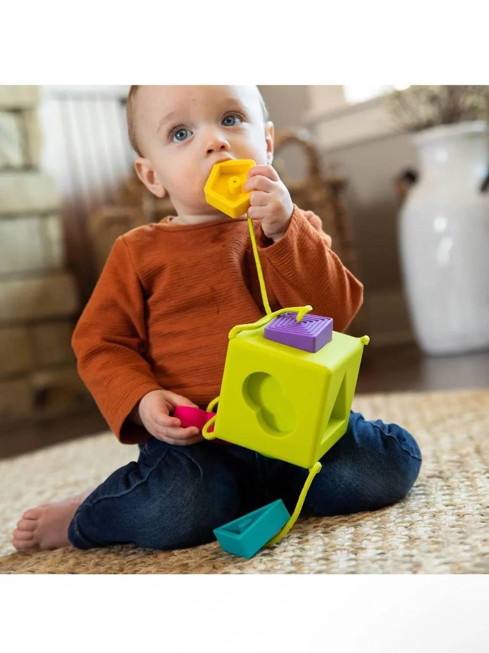 Fat Brain Toy Co.‎ OombeeCube Shape Sorter and OombeeBall 2 Pc. Set NEW